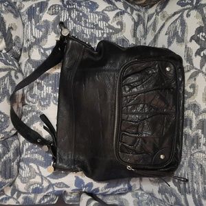 B Makowsky leather purse